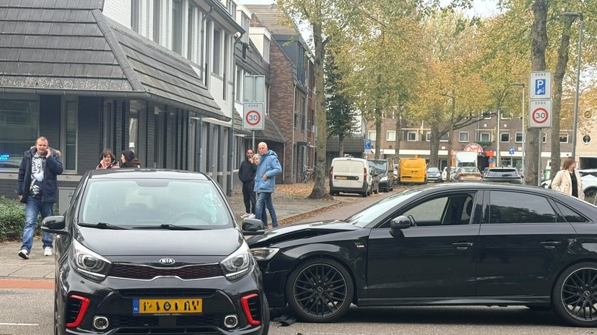 Botsing op de Wilhelminastraat in Uden