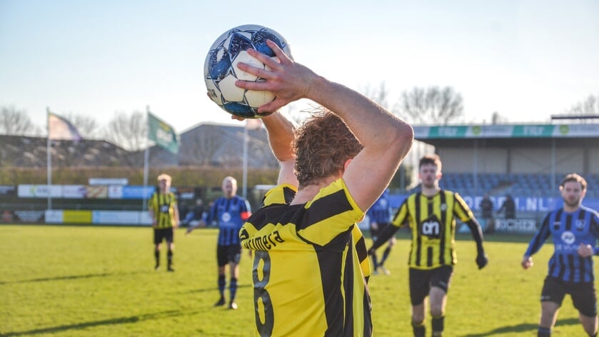 Stavenisse sluit seizoen af met gelijkspel, periodetitel naar Flupland