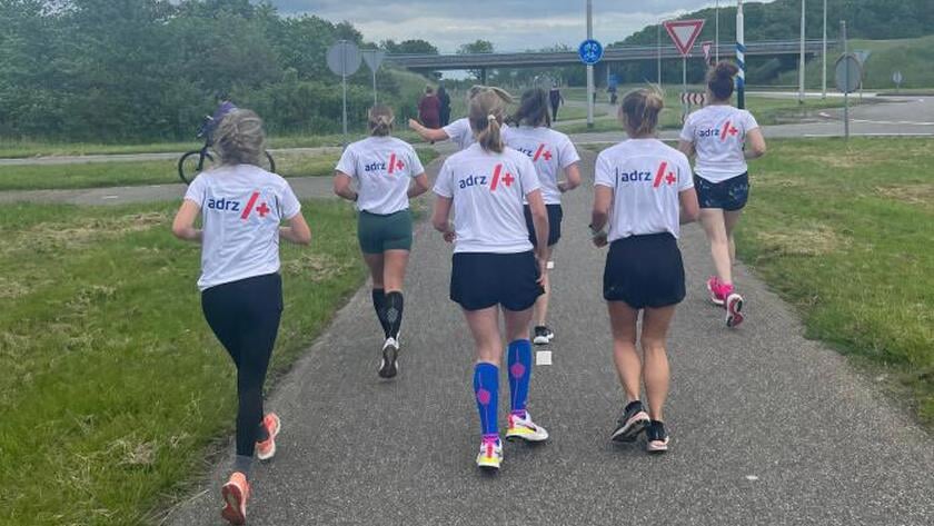 Ziekenhuismedewerkers lopen hard voor goed doel