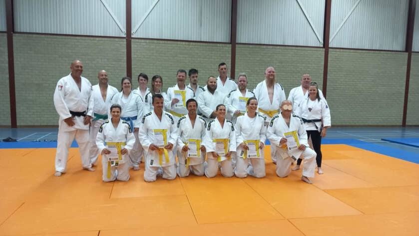 Gele banden festijn bij JudoKlub Klundert