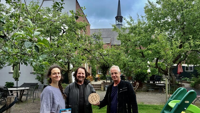 Emmaus Langeweg beloond met keurmerk voor duurzame en sociale kringloopaanpak