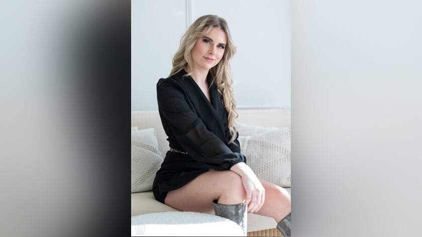 Aardbeienkoningin Myrthe Koeken ziet uit naar Aardbeienfeesten
