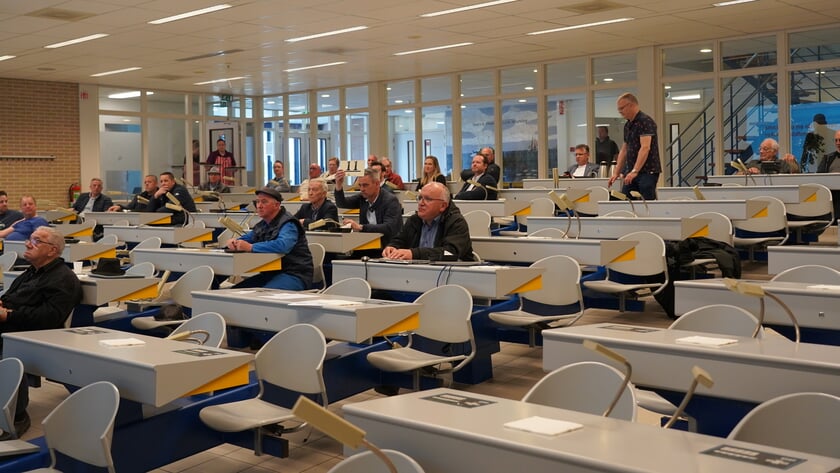 Jaarlijkse veiling van het eerste mandje meischol op maandag 19 mei