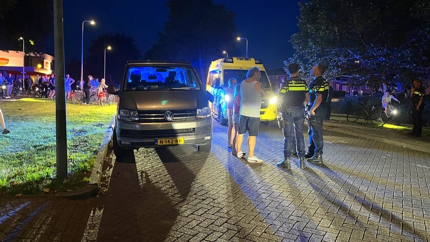 Fietser botst onder invloed op bus en trekt veel publiek