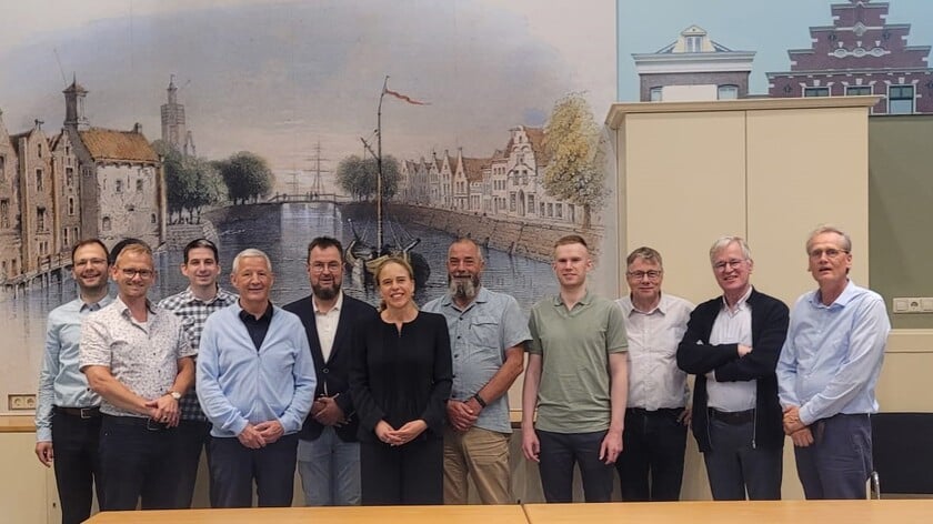 Plaatselijke SGP-raadsfractie en -bestuur brengen een bezoek aan Rotterdam; burgemeester Carola Schouten informeert uitgebreid naar Urk