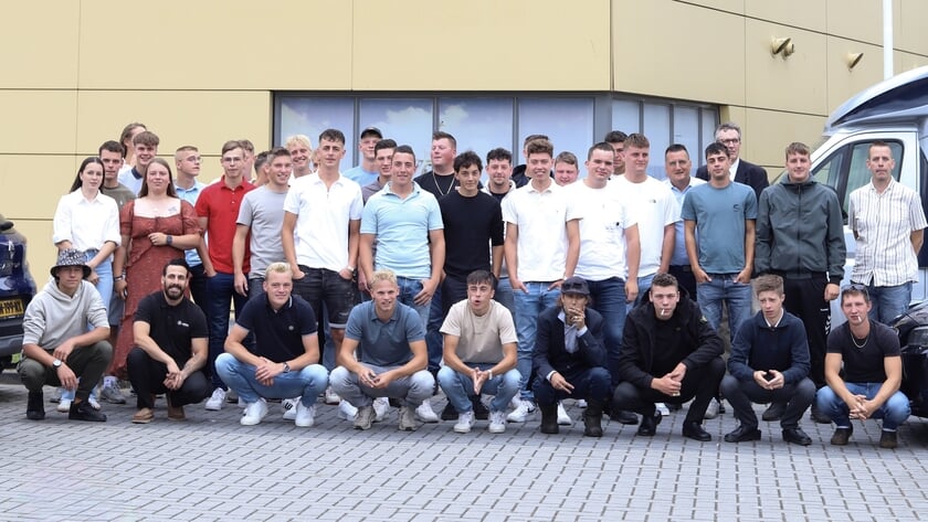45 studenten van de maritieme campus van Firda nemen hun diploma in ontvangst; 15 van hen tevens cum laude geslaagd