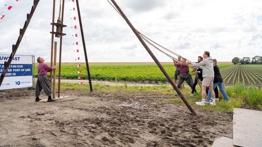 Eerste bedrijf, Alias bv van de familie Schrijver, ‘landt’ op Urks nieuwste bedrijfsterrein: Port of Urk