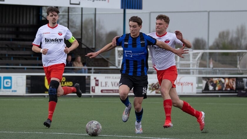 Wilskrachtig Unitas (zat.) trekt met tien man punt over de streep