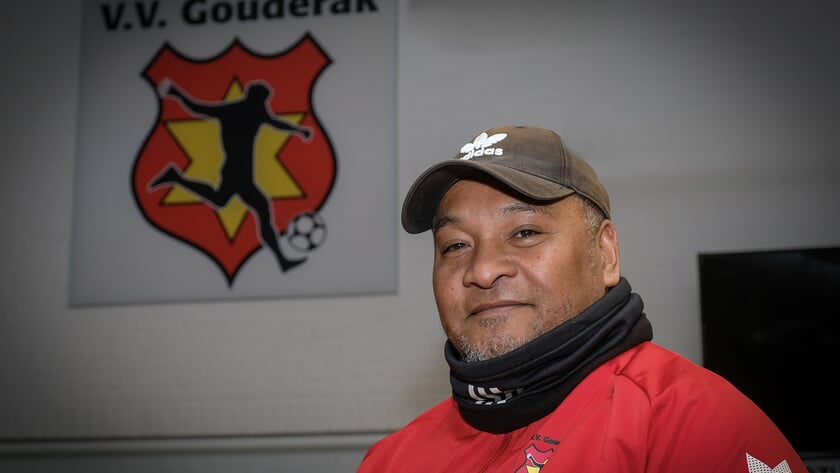 Sonny Risamasu stopt bij vv Gouderak; bestuur houdt hem niet aan zijn contract