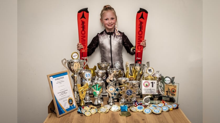 Volle prijzenkast voor talentvolle skiester Fien