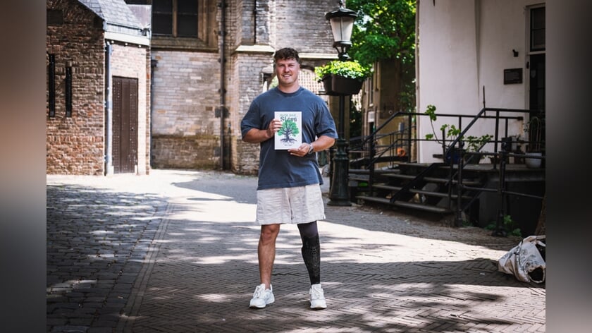 Na een treinongeluk krabbelt Mike (29) op, en schrijft een kinderboek over acceptatie en obstakels overwinnen