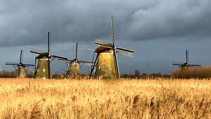 Exposities en presentaties in kerk Kinderdijk in kader ‘700 Jaar Nieuw-Lekkerland en Kinderdijk’