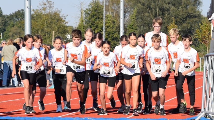Waterlinieloop keert weer terug in Sleeuwijk: vierde editie op en rond atletiekpark