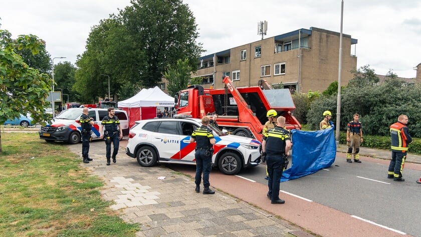 Fietser ernstig gewond bij aanrijding met vrachtwagen in Krimpen aan de Lek