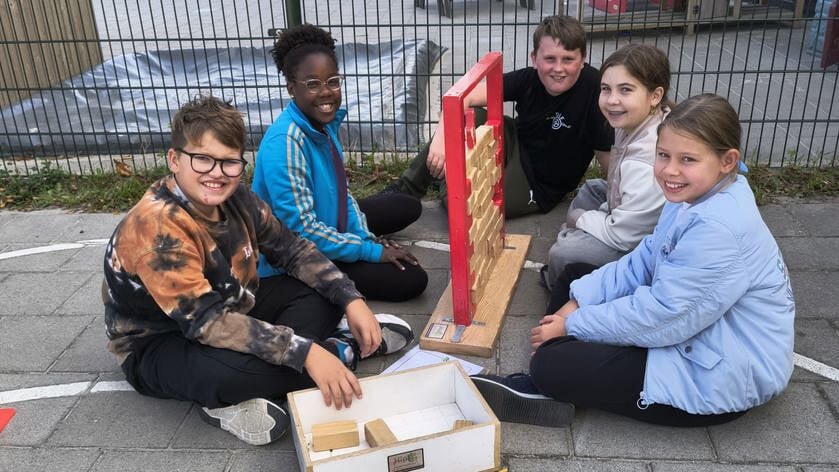 CBS De Wegwijzer in Hoogblokland viert 50-jarig jubileum
