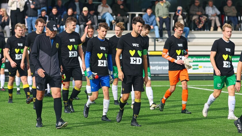 SV Meerkerk en VVAC steken Ed Berendsen hart onder de riem