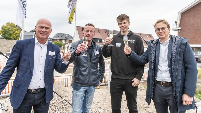 Feestelijke start van nieuwbouwproject Het Houthof in Streefkerk
