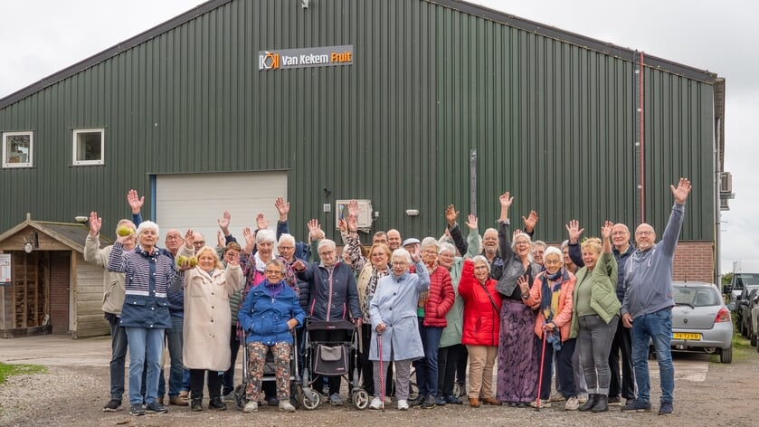 Seniorenvereniging De Lekstreek uit Ameide op bezoek bij Van Kekum Fruit