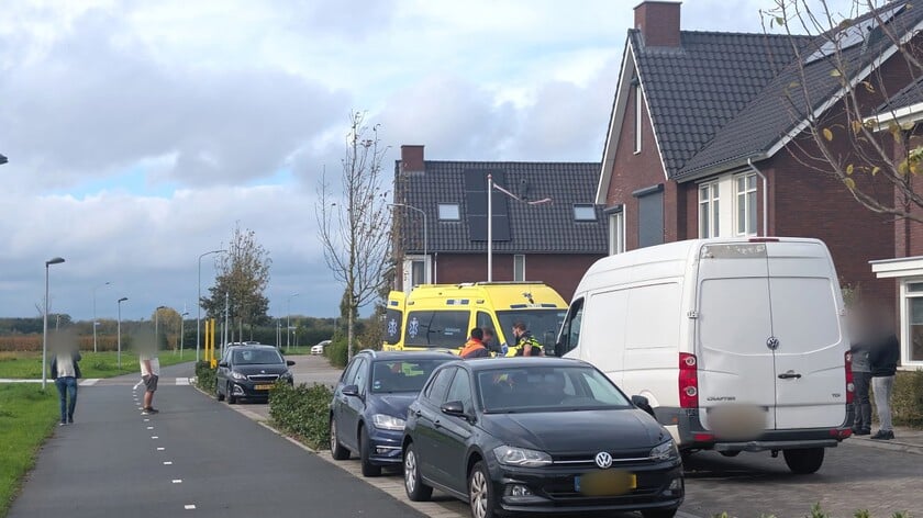 Kind aangereden door bestelbus op Bruine Eikenpage in Tiel