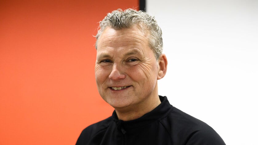 NSVV breekt met Johan Sturrus: ‘Trainer en spelers niet meer op één lijn’
