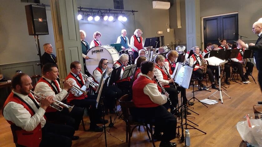 Jaarconcert Amicitia uit Lienden met slagwerkgroep