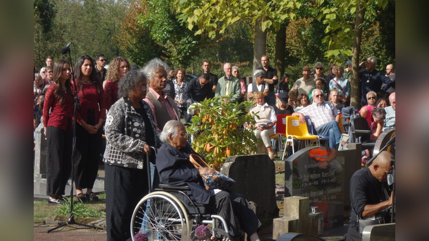 Grote belangstelling voor feestelijke onthulling Moluks monument