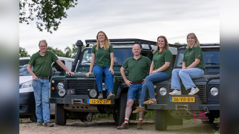 Dierenartsenpraktijk Oostland viert vijfjarig jubileum,