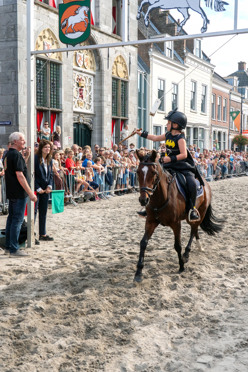 Ringsteken onder het zadel