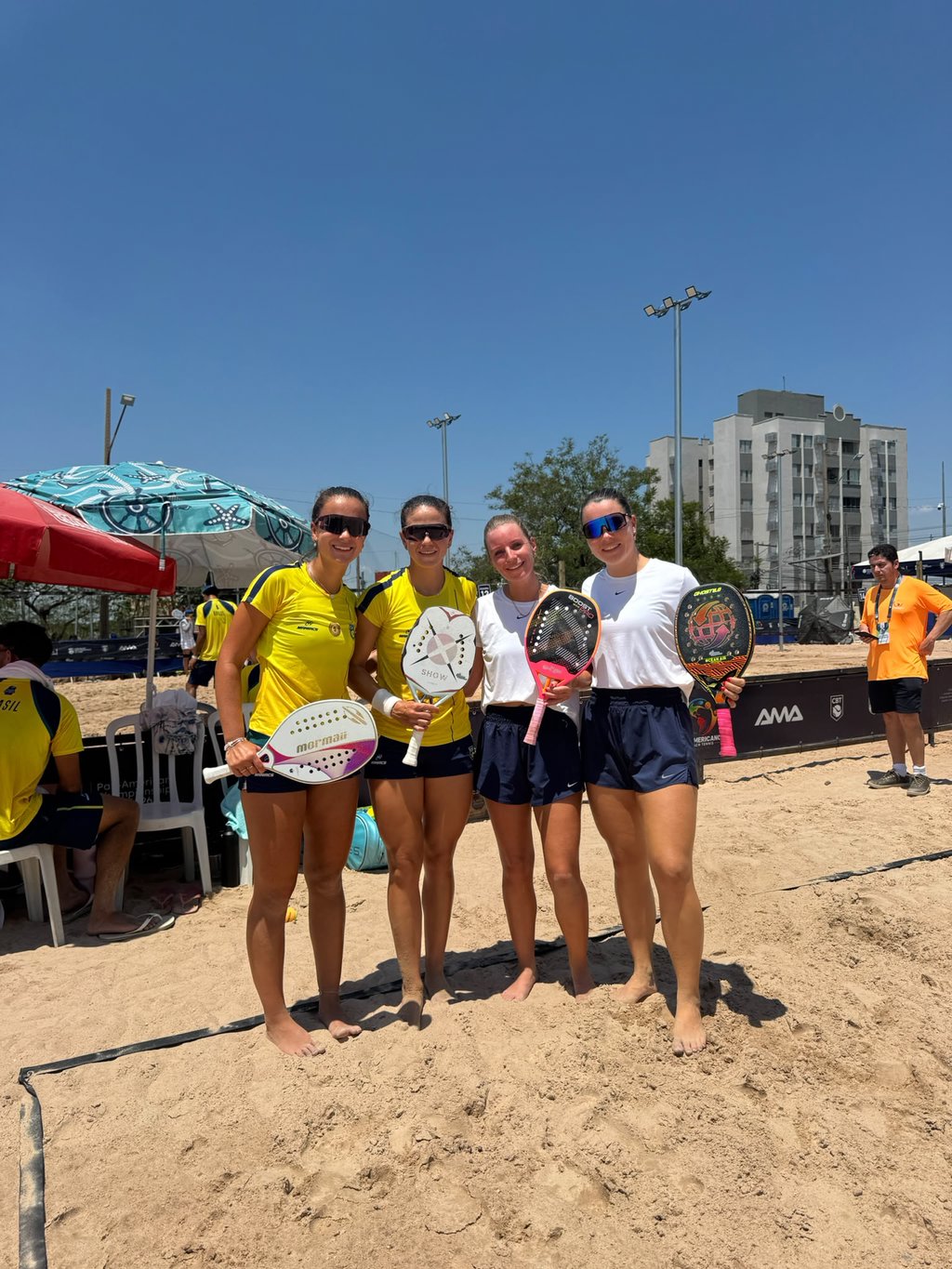 De Bonairiaanse dames waren niet opgewassen tegen het Braziliaanse duo. 