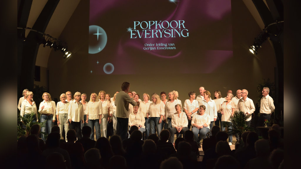Popkoor Everysing o.l.v. Gertjan Essenstam.