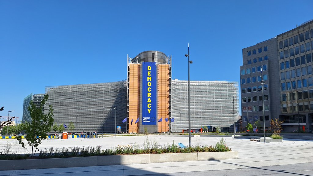 Het Berlaymontgebouw van de Europese Commissie op het Schumanplein in Brussel.