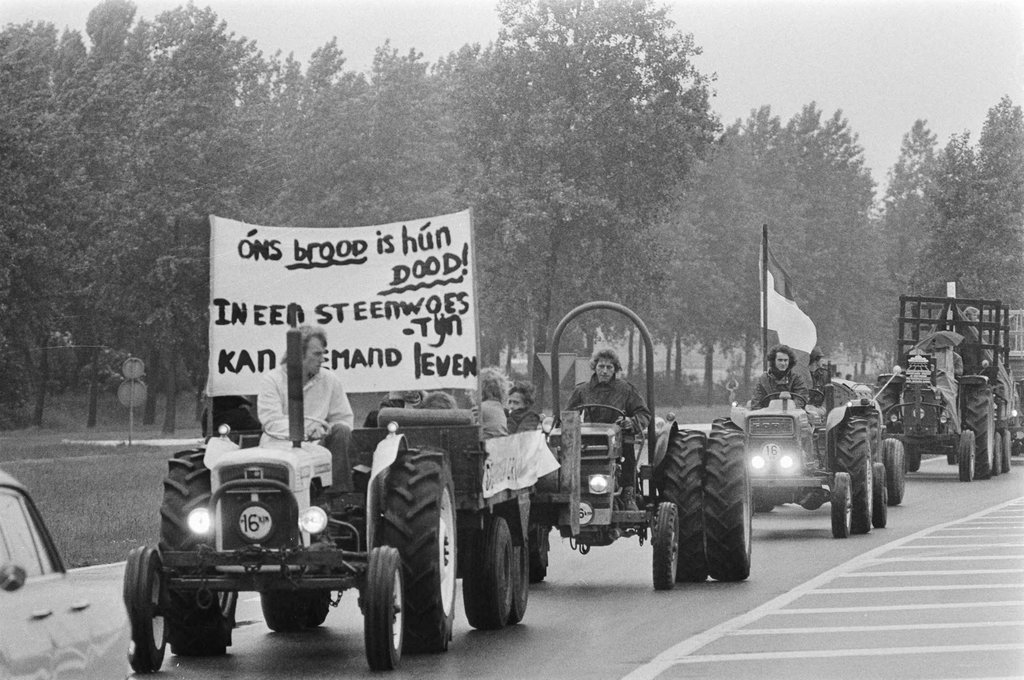 Tijdens de demonstratie trokken tractoren naar de Amsterdamse binnenstad.