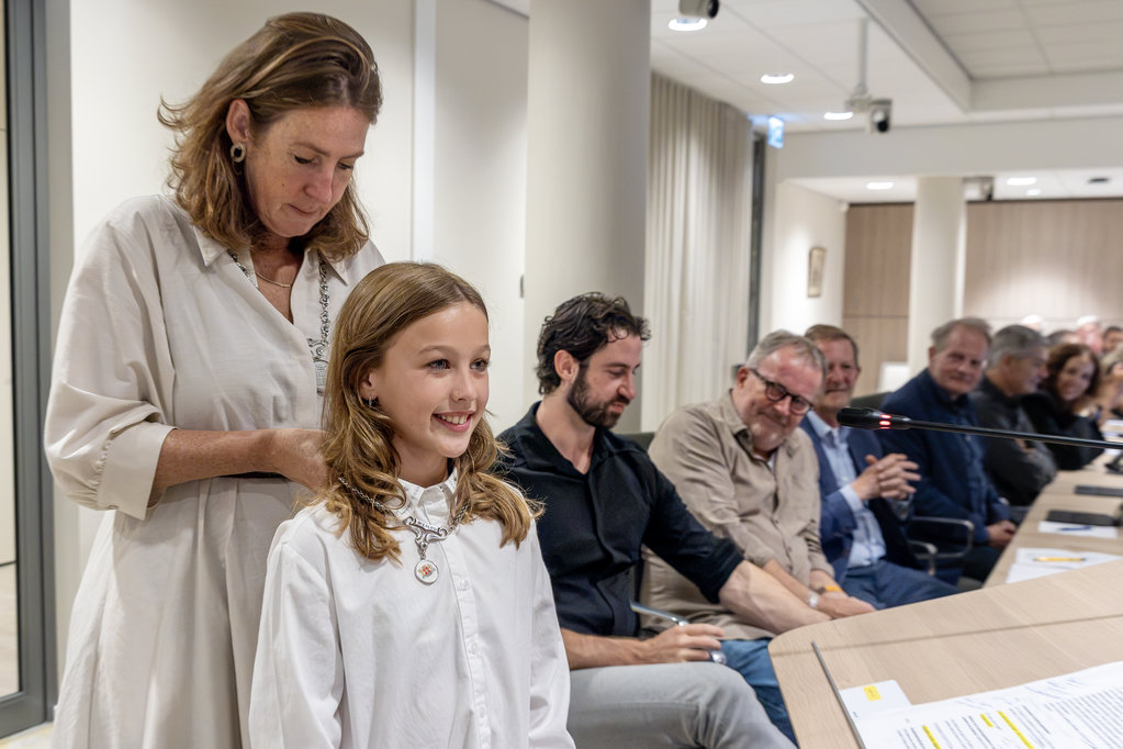 Bij de taak als kinderburgemeester hoort ook een echte ambtsketting.