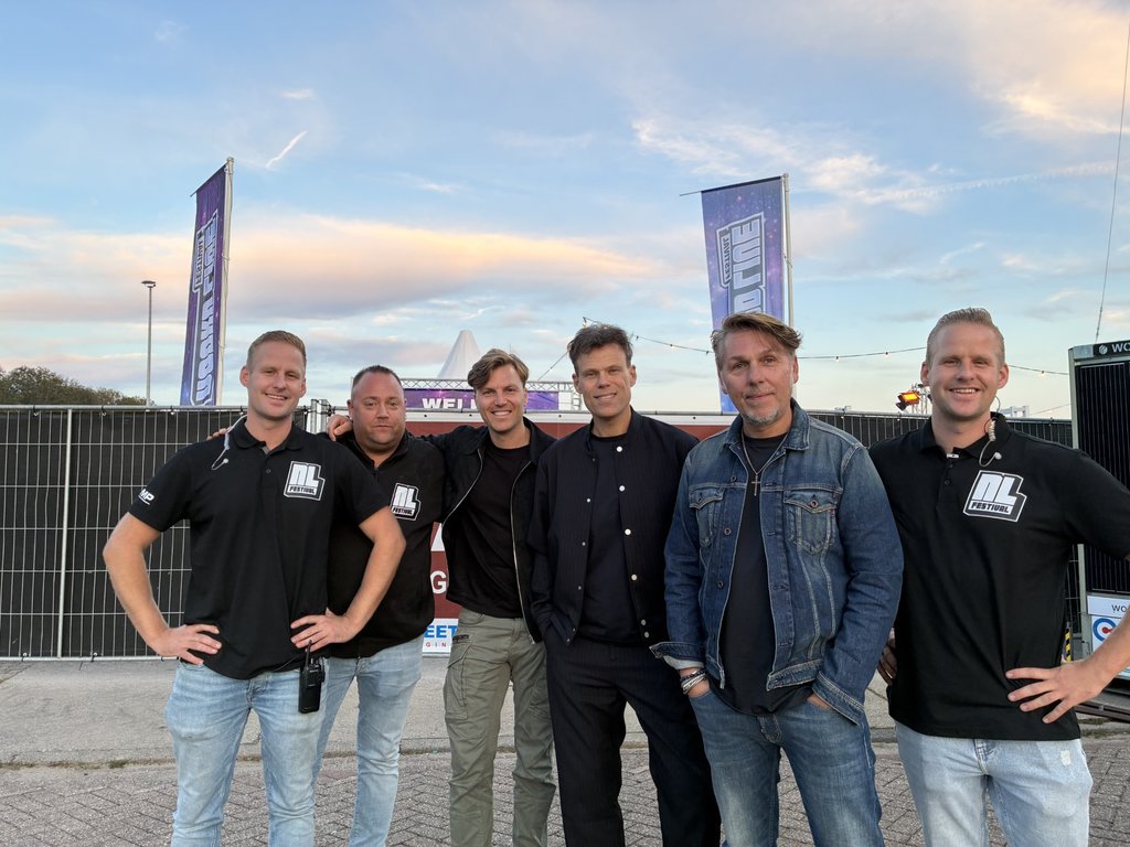De organisatie van Noord Live Festival met de 3JS.