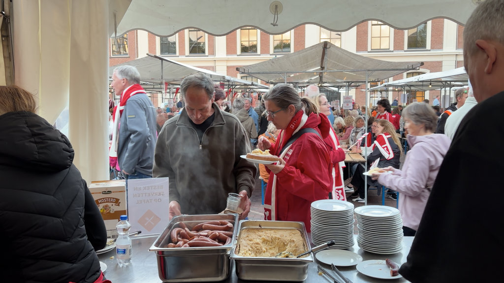 Zuurkool en Alkmaar Ontzet. Onlosmakelijk verbonden aan elkaar.