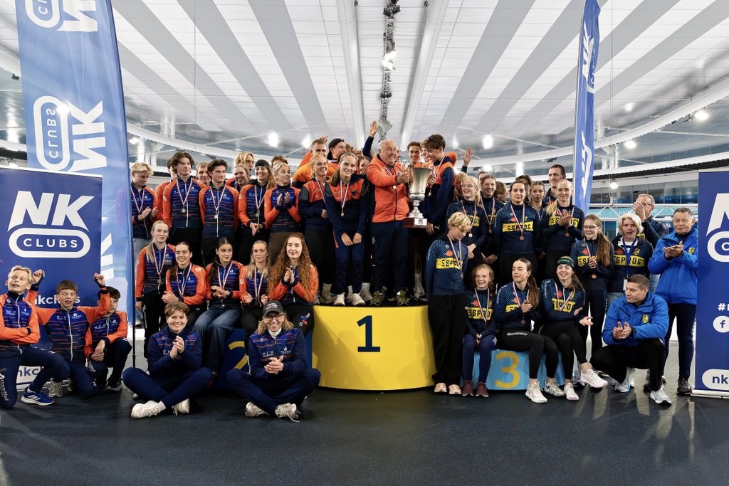 HCH Heerenveen werd tweede, het kampioenschap was voor De Stolvisdennen en STD Sint Nyk werd derde.