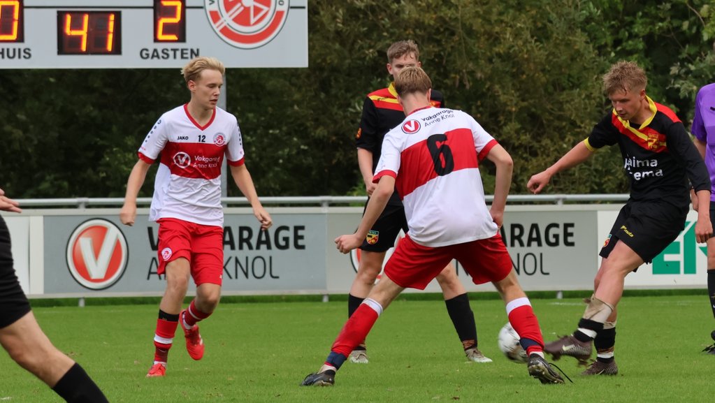 Scharnegoutum'70 slaagde er niet in de goede reeks voort te zetten tegen WWS