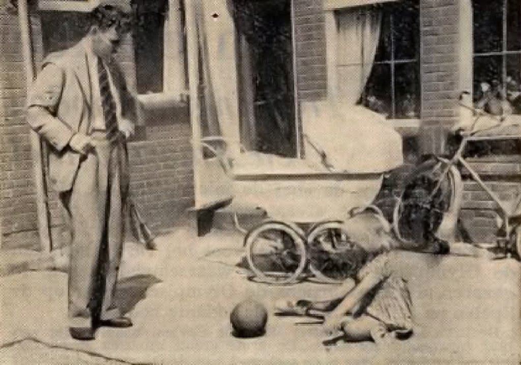 Abe Lenstra, spelend met zijn dochter Metteke