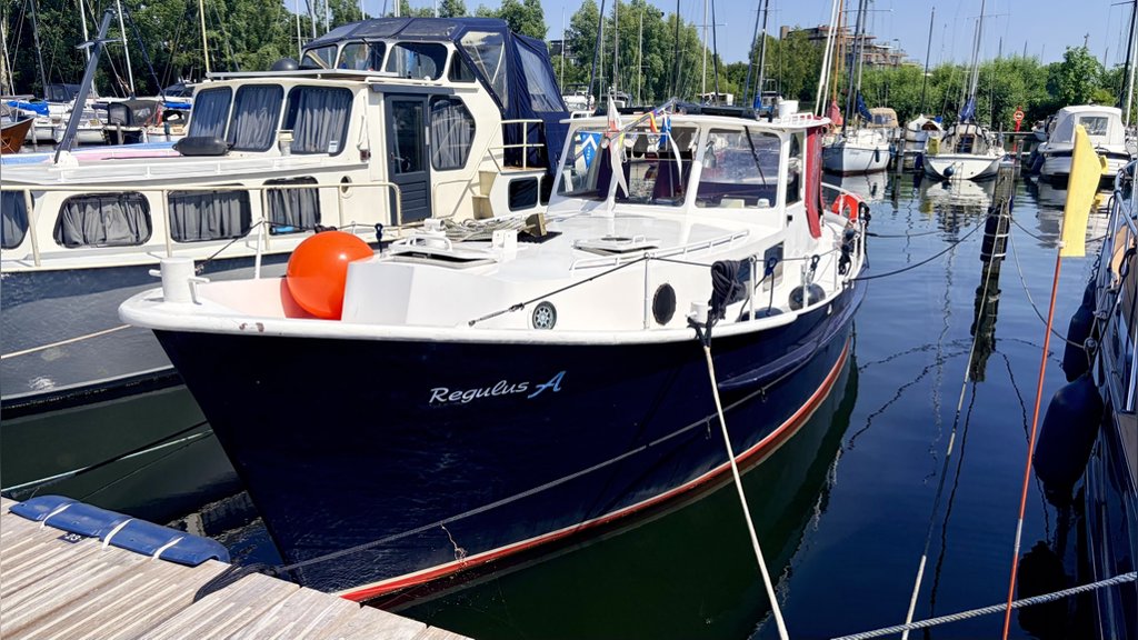 Verschillende fenders aan boord