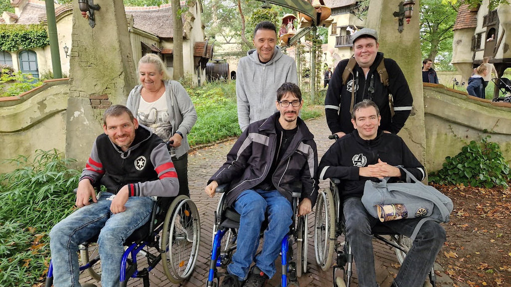 Foto: Mia Bollens is bijzonder dankbaar voor de steun van familie, vrienden en haar omgeving, die haar helpen om de zware gevolgen van de ziekte van Huntington te dragen.