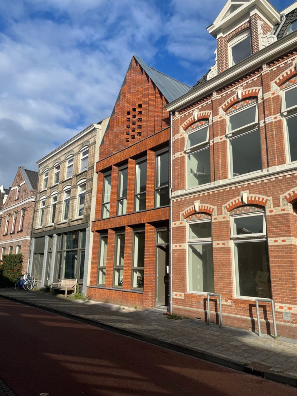 Woning Van Karnebeekstraat 107.
