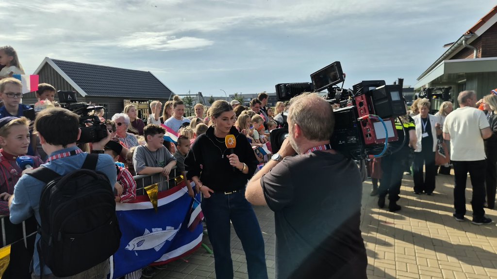 O.a. Annemarie de Kunder, royalty-verslaggever van RTL Boulevard is van de partij.