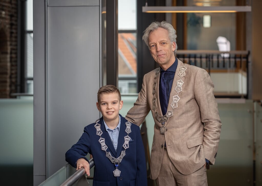 Mats en burgemeester Sjors Fröhlich.