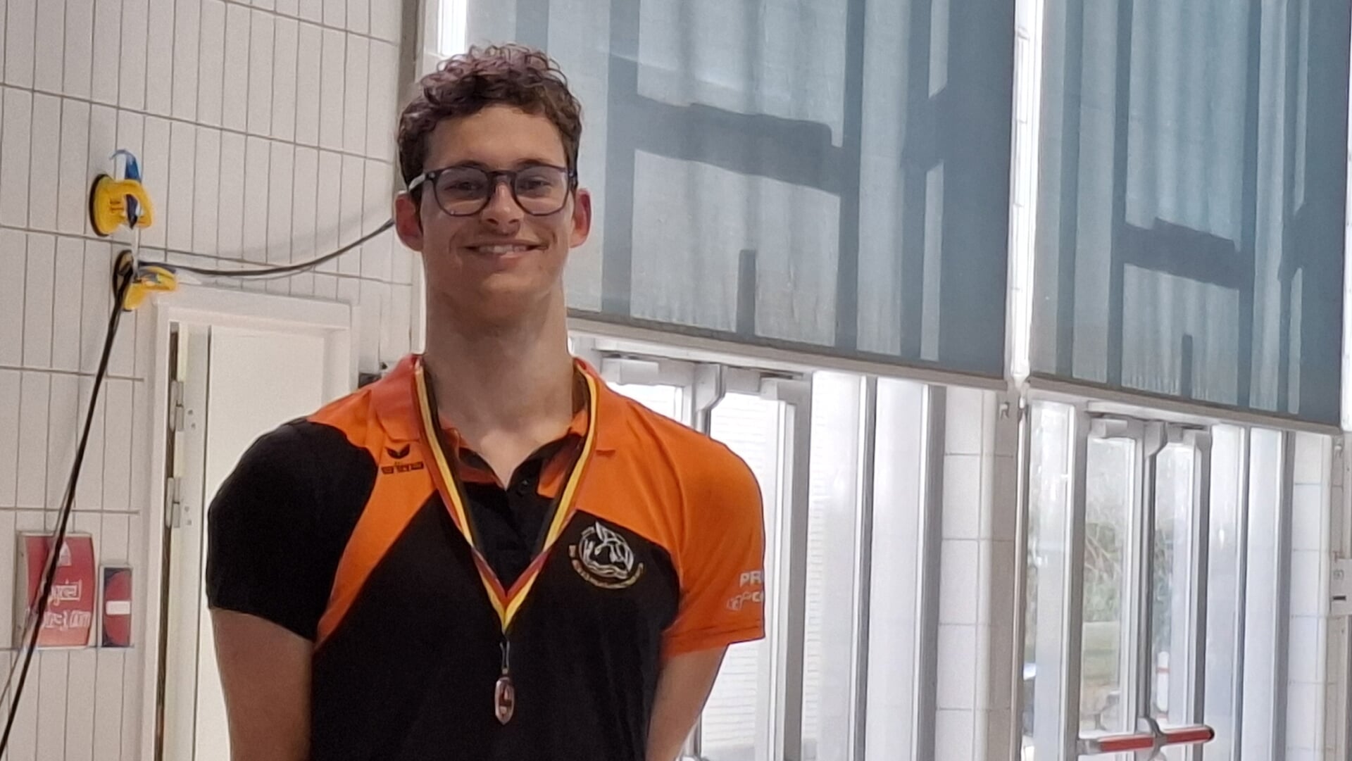 Lars de Kooter pakt zilver en brons, thuisfront van Biesboschzwemmers ...