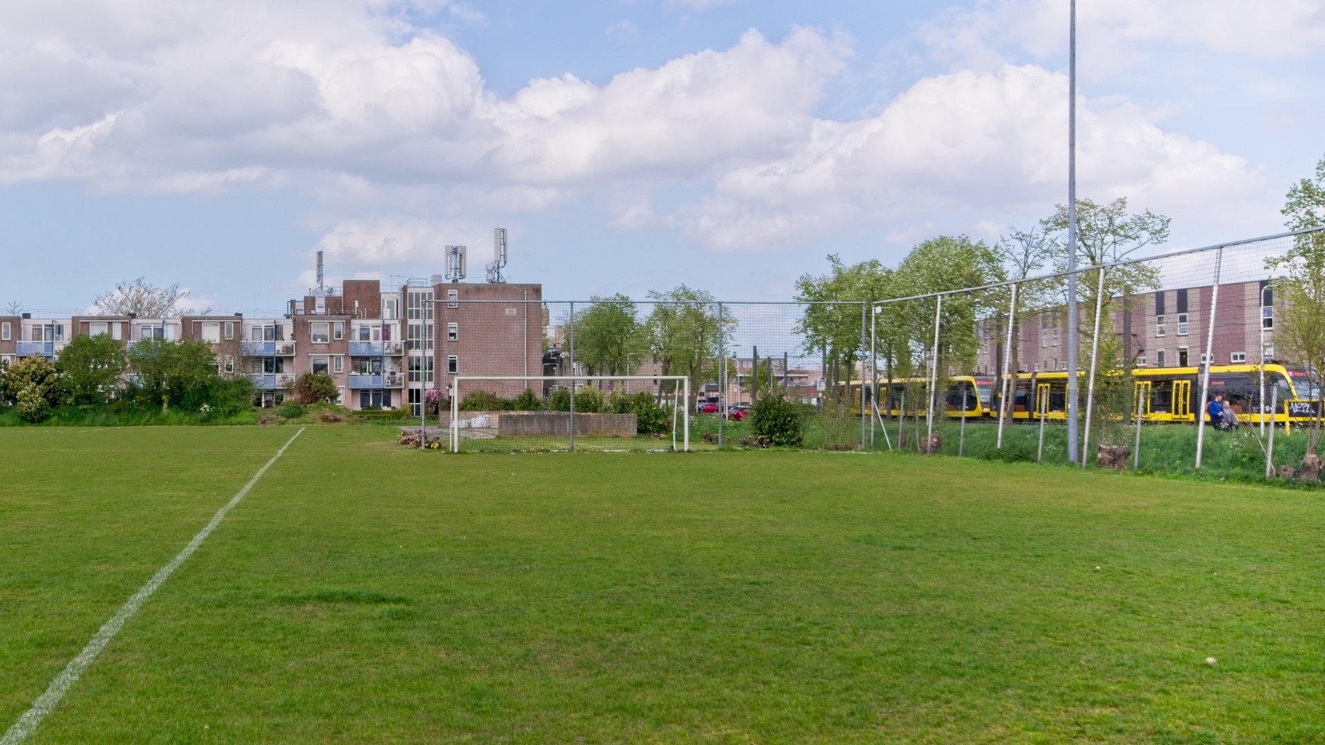Kort geding tussen IJFC en gemeente: partijen praten verder over ...