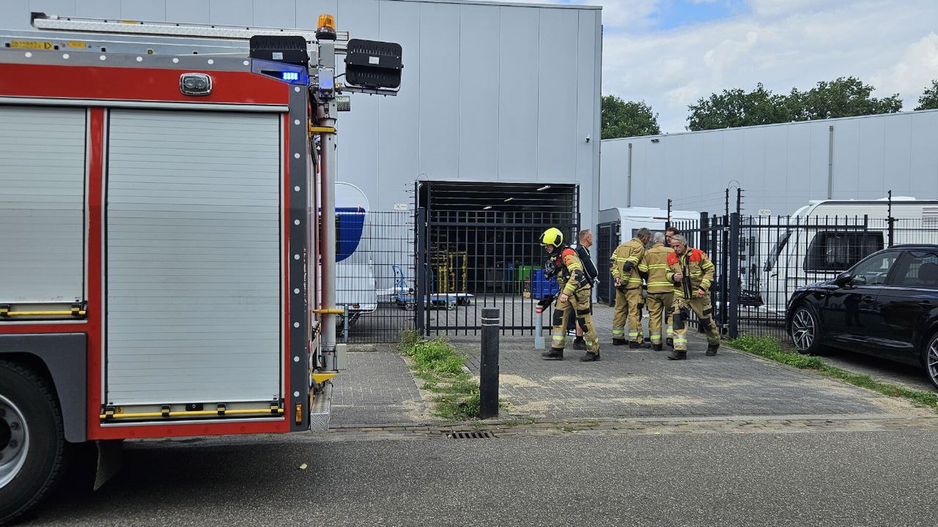 Brandalarm bij Van den Elzen Caravans in Zeeland