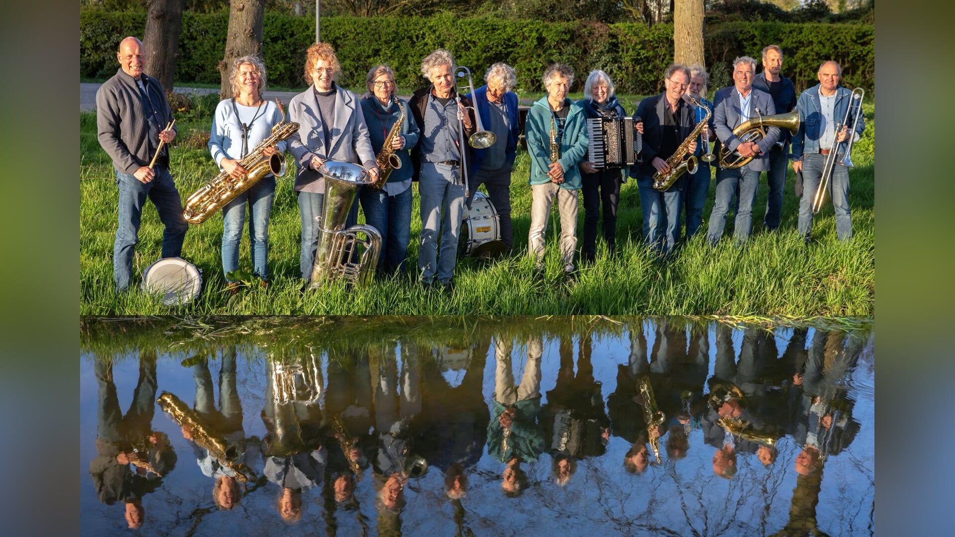 Dertienkoppig orkest SPROK speelt in Filmcafé Grave - Adverteren ...