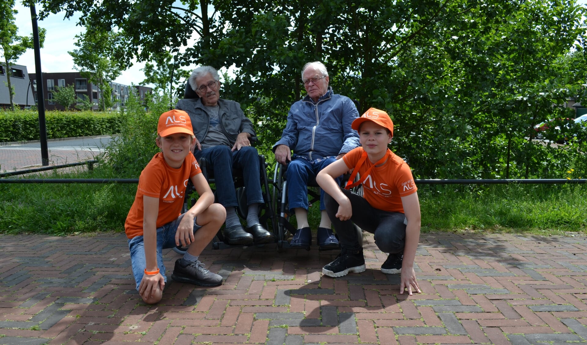 Vrienden lopen tegen spierziekte ALS | Nieuws uit de regio Leusden