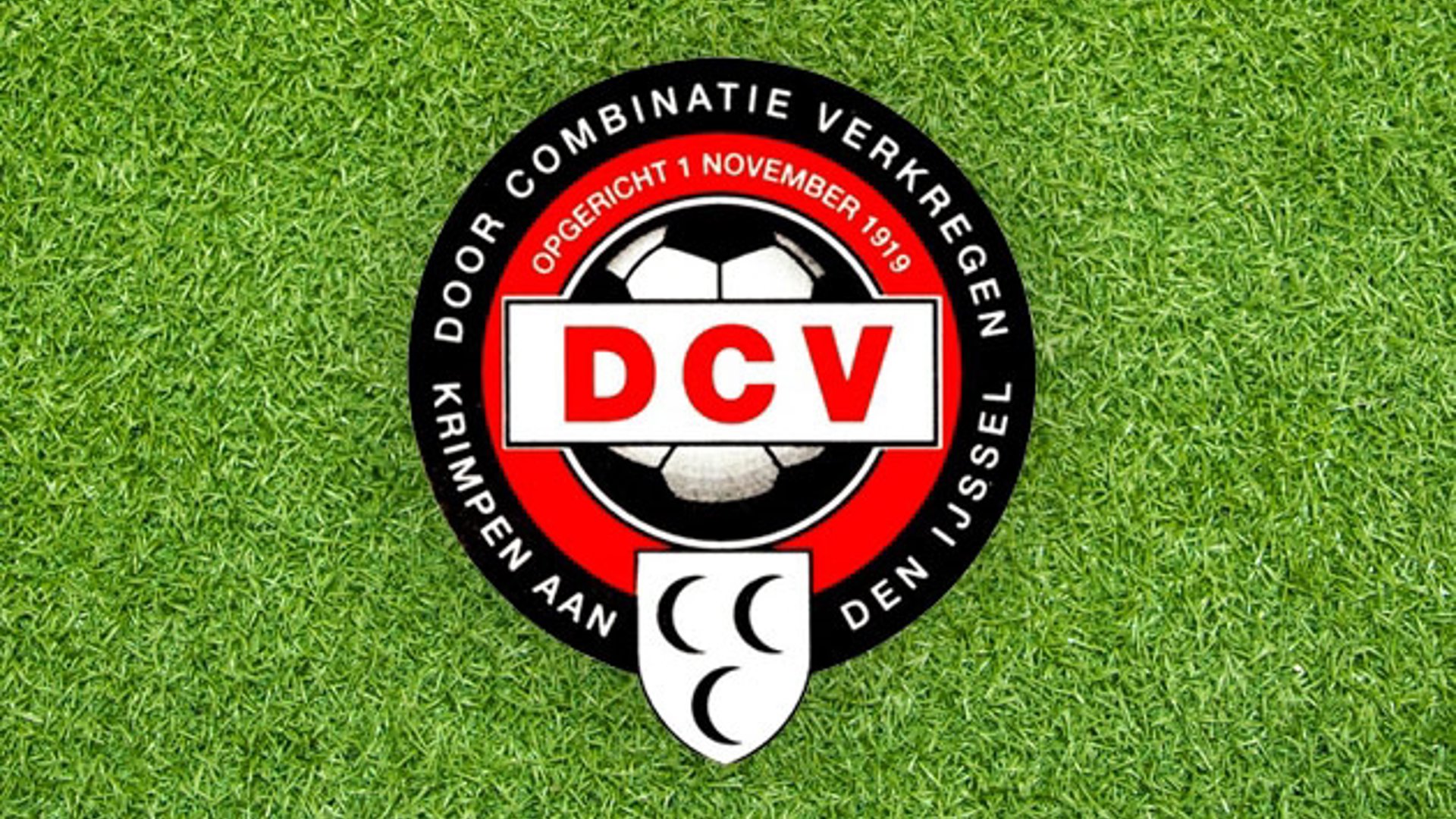 DCV laat zich overrompelen, maar komt sterk terug - Voetbalnieuws ...