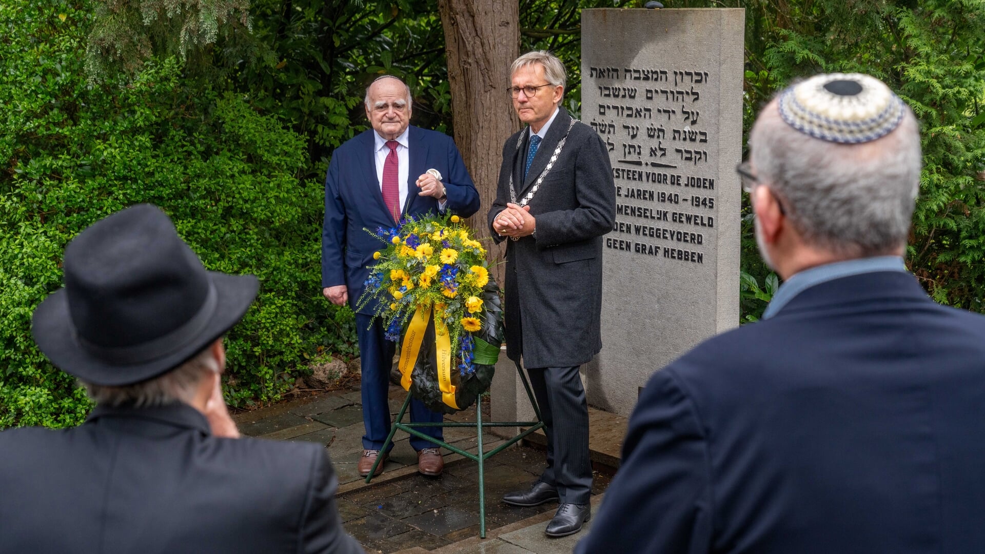 Holocaustherdenking in Hilversum: ‘Wij gaan er vooral voor zorgen dat dit nooit meer gebeurt’